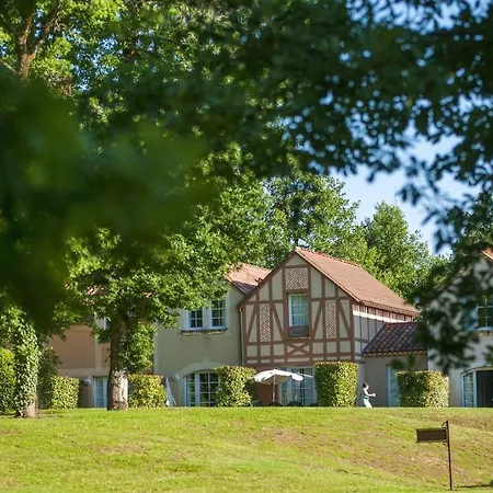 Pierre & La Du Holiday park 3*