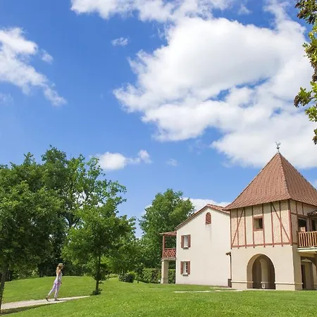 Pierre & La Du Monflanquin