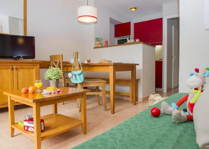 Pierre & La Du Holiday park 3*