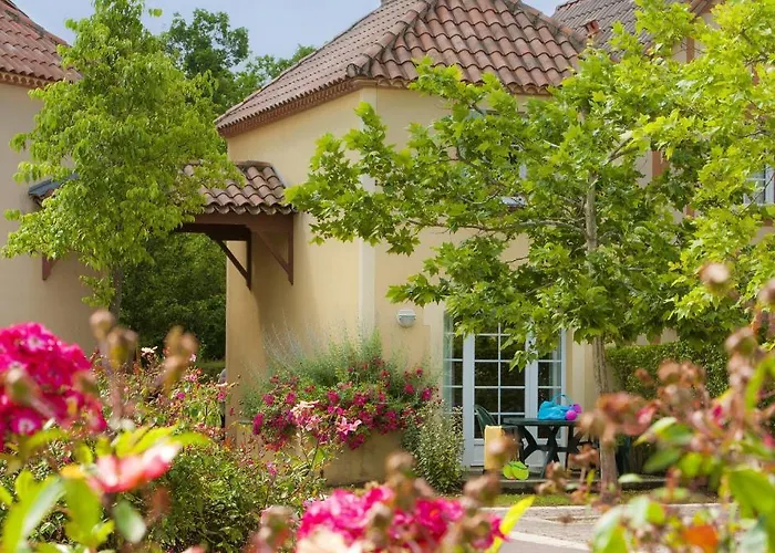 Pierre & La Du Monflanquin