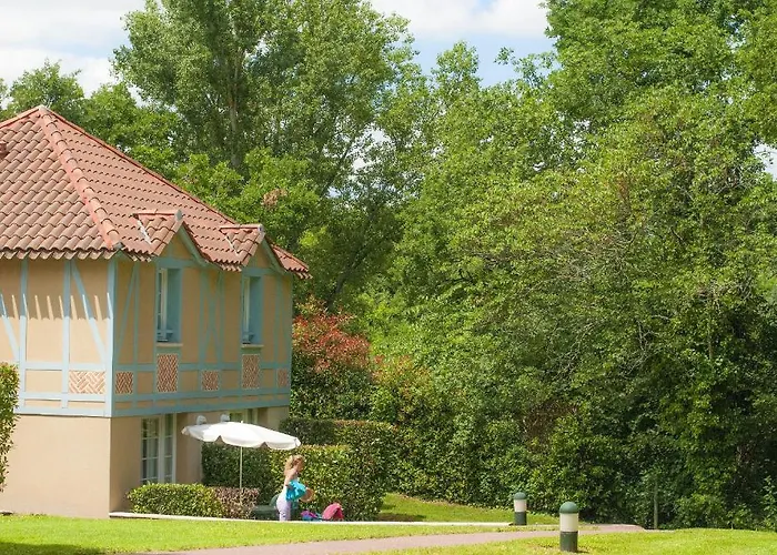 Pierre & La Du Feriepark 3*